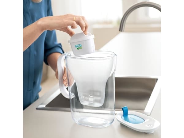 Brita 1051367, Vattenfilterflaska, 2,4 l, Grön, Transparent