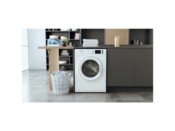 Bauknecht WM 811 A, etukuormaaja, 8 kg, B, 76 dB, 1400 rpm, A