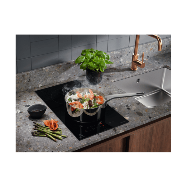 ELECTROLUX LIT30231C induction cooktop