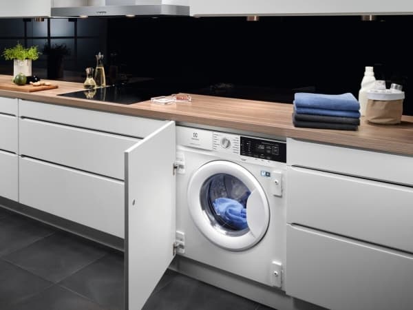 Innebygd vaskemaskin ELECTROLUX EWN7F447WIP