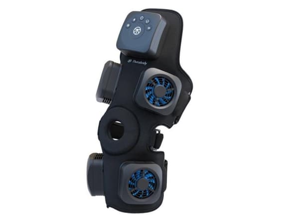 "Therabody RecoveryTherm varm och kall vibrationsbana