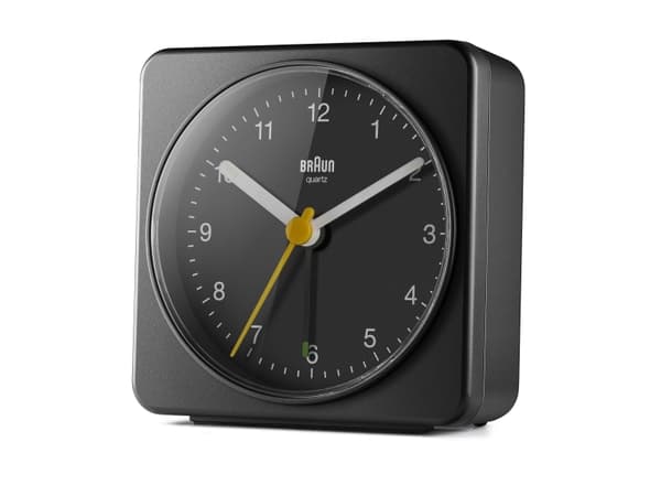Braun BC03B Klassischer analoger Wecker mit Schlummerfunktion und Licht, schwarz