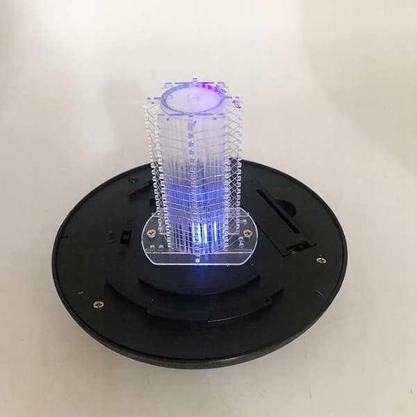 AURINKOLAMPPU HYÖNTEISMYRKKY 2in1 HYTTYS- JA KÄRPÄSTÄVÄ KORISTE UV NoBzzz