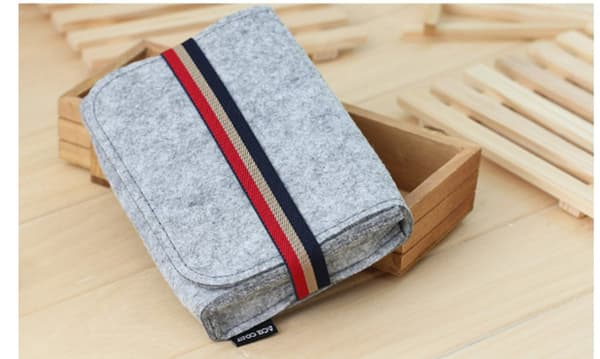 INF Filt Macbook Charger Pouch - Kabelorganisering for elektronikk