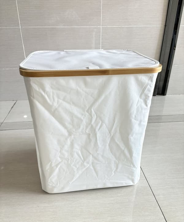 INF Sammenklappelig vasketøjskurv med låg, beige