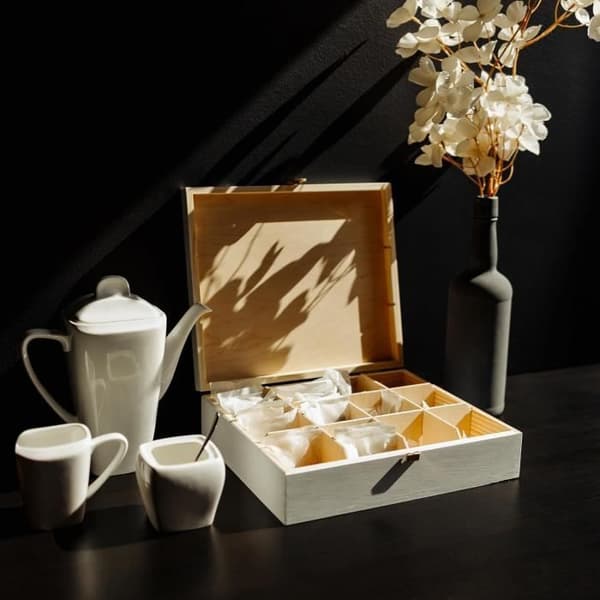 Vit teask i trä - CREATIVE DECO - 29 x 25 x 7,5 cm - 12 fack - Avtagbara avdelare