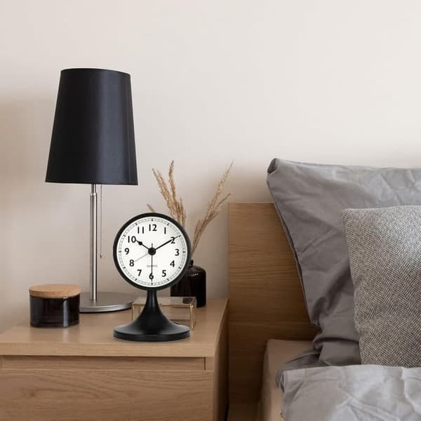 Lydløs Analog Vækkeur med Snooze - Retro, Natlys, Kvarts Vækkeur, -12,6x8 cm