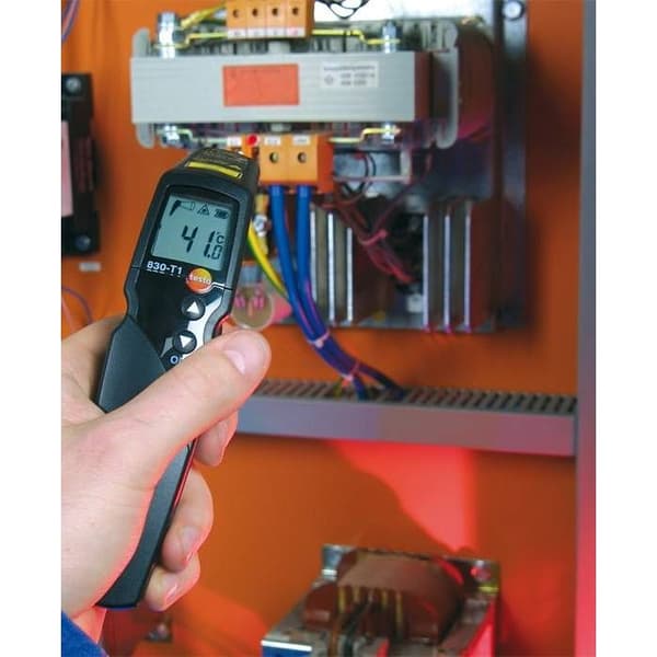 Infraröd termometer - Testo - 830-T1 - Ergonomisk design - Mätning från -30 till +400 °C