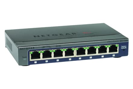 NETGEAR Plus GS108Ev3 - Switch - ohanterad - 8 x 10/100/1000 - skrivbordsmodell, väggmonterbar