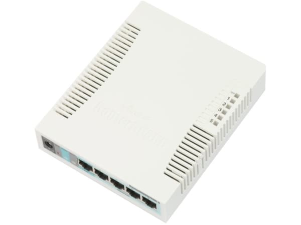 Kytkin|MIKROTIK|CSS106-5G-1S|Pöytä/jalusta|5x10Base-T / 100Base-TX / 1000Base-T|1xSFP|CSS106-5G-1S