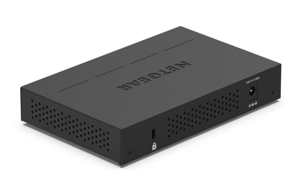NETGEAR GS305PP - Switch - ikke-styrt - 5 x 10/100/1000 (4 PoE) - stasjonær, veggmonterbar - PoE (83 W) - DC-strøm