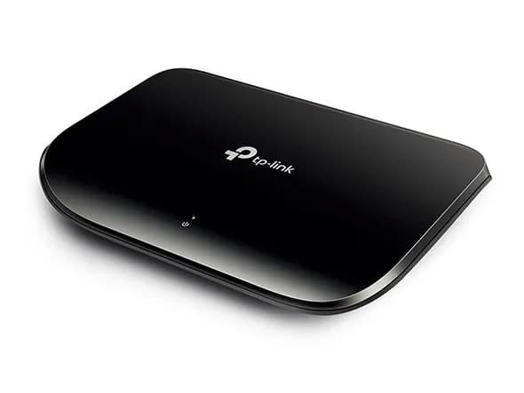 TP-Link TL-SG1005D V6 - Switch - 5 x 10/100/1000 - skrivbordsmodell Svart