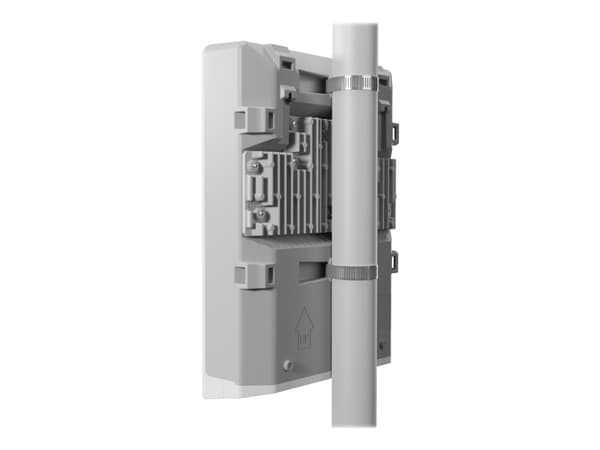 MikroTik netFiber 9 - Switch - Administrerad - 5 x SFP + 4 x SFP+ - pålmonterbar - PoE - DC-ström/PoE