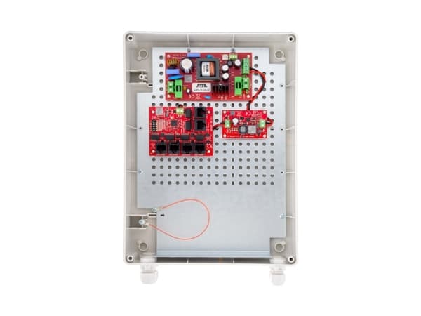 Zestaw buforowy do 5 kamer IP switch PoE 5P+1UP IPUPS-5-11-XL2