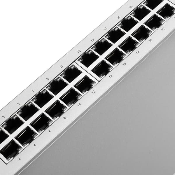 UBIQUITI UniFi Switch US-24-250W switch - 24 Gigabit Ethernet PoE+-portar och 2 SFP-portar - Rackmonterbar