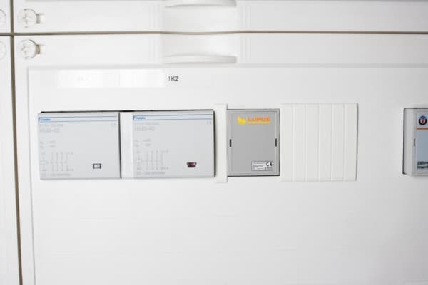 Lupus Electronics LUPUSEC-XT2 Plus, Vit, 30 - 100 m, 2.4 GHz, CE, FCC, RoHs, 110-230 V, 50 - 60 hz