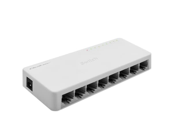 Qoltec - Switch - ohanterad - 8 x 10/100/1000 - skrivbordsmodell