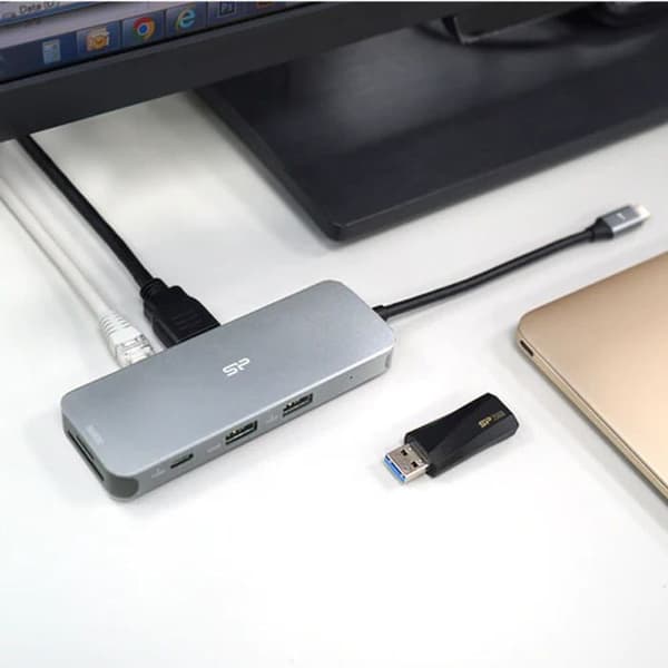 Silicon Power SR30 8-i-1 dockningsstation USB C Hub