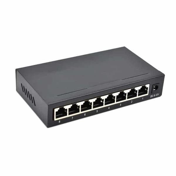 Diprogress DPNS08GM Switch med 8 Gigabit-portar icke-hanterad svart väggmonterbar