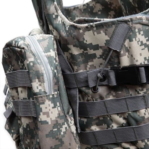 Taktisk jacka - Ej specificerad - Kamouflage - 600D oxford tyg - Max storlek 112 cm - Flerfickor