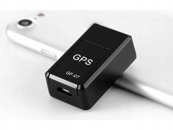 Magneettinen mini-GPS-lähetin SIM-korteille äänitallenteella