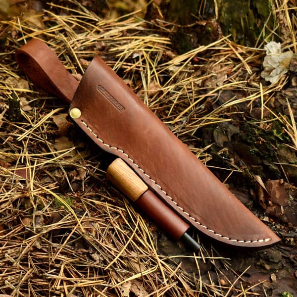 BPS Knives SH06 Brun Universal Läderslida med Tändstift
