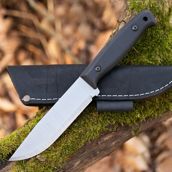 BPS Knives Adventurer Noar -retkiveitsi tulensytyttimellä - Rajoitettu erä | 1066 Teräksinen musta Micarta-tuppi, musta nahka