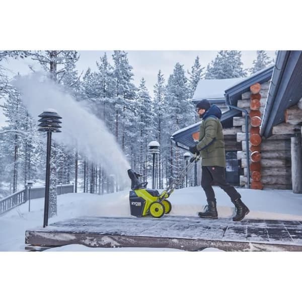 RYOBI - 36V MAXPOWER Borstlös snöslunga - arbetsbredd 45cm - max. 8 m + 4,0 Ah batteri & laddare. -RY36STX45A-140