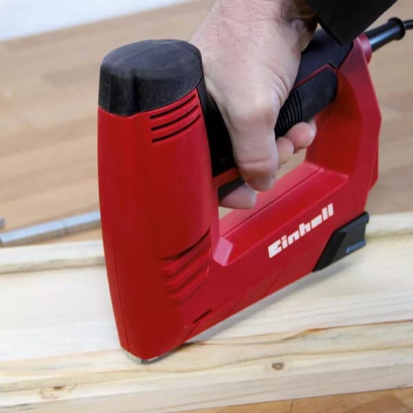 Einhell TC-EN 20 elektrisk häftapparat - Fotograferingsfrekvens: 20 s/min - Inkluderar spikar och häftklamrar