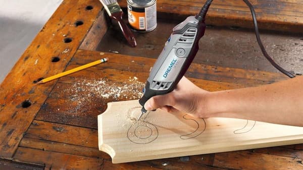 Dremel 3000 Multiværktøj - Roterende - 130 Watt - Med 25 tilbehør og etui