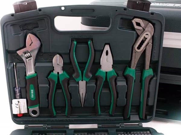 Mannesmann verktygsväska fylld - 163 delar - ergonomiskt utformad - svart, grön