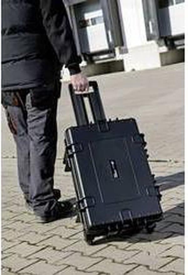 B&W Tough Case Type JUMBO6700 musta taskuilla Inlay