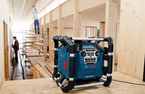 Bosch GPB 18V-5 C Professional - byggplatsradio - 40 watt
