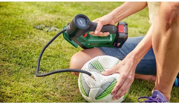 Bosch UniversalPump 18V - Kompressor - Utan 18V batteri och laddare