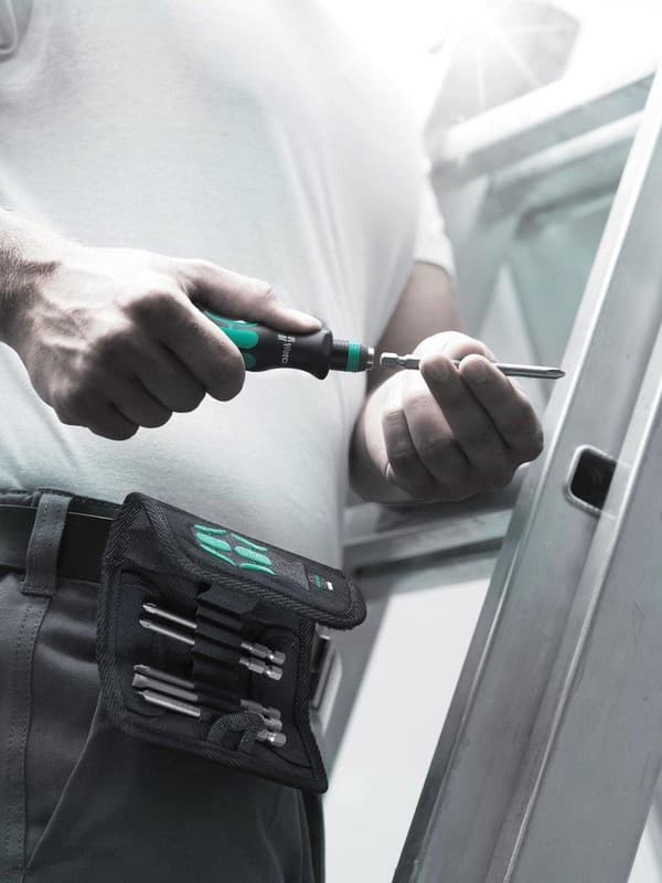 WERA-Kraftform-kompakt-41-foldepose-med-89 mm-bits