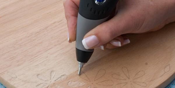 Dremel 290 graveringspen - 35 W - Med 2 hårdmetal graveringsspidser - Indeholder 1 diamantgraveringsspids til gravering i glas