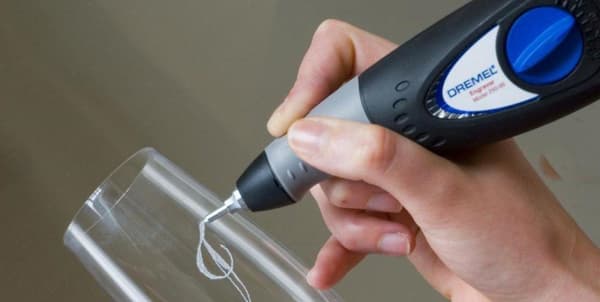 Dremel 290 graveringspen - 35 W - Med 2 hårdmetal graveringsspidser - Indeholder 1 diamantgraveringsspids til gravering i glas