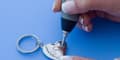 Miniatyrbillede 5 af 9: Dremel 290 graveringspen - 35 W - Med 2 hårdmetal graveringsspidser - Indeholder 1 diamantgraveringsspids til gravering i glas