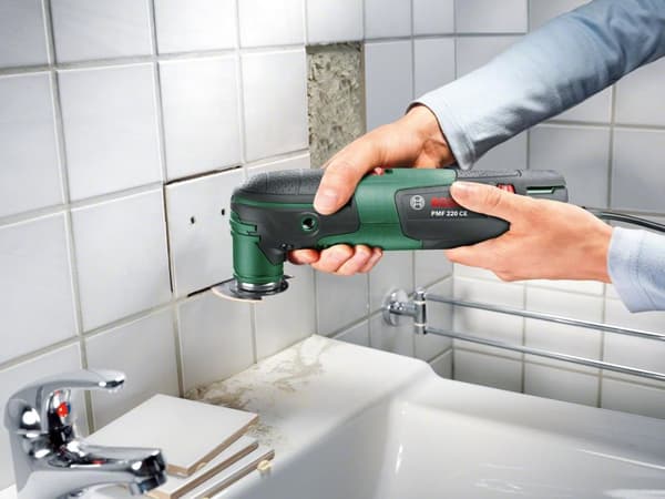 Bosch PMF 220 CE multiværktøjssæt - Oscillerende - 220 Watt - Inklusiv 9 tilbehør og plastikkasse