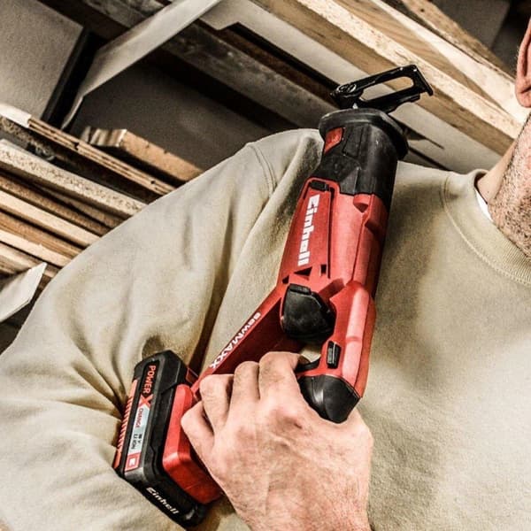 Einhell sladdlös kolvsåg 18V - Power X Change - Utan batteri och laddare
