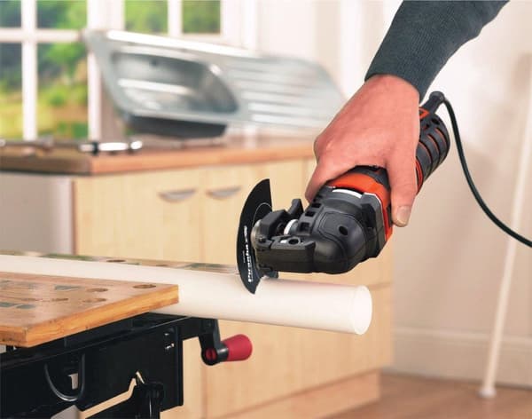 BLACK+DECKER MT300KA-QS Monitoimityökalu - värähtelevä - 300W - sis. kotelo ja 11 lisävarustetta