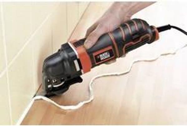 BLACK+DECKER MT300KA-QS Monitoimityökalu - värähtelevä - 300W - sis. kotelo ja 11 lisävarustetta