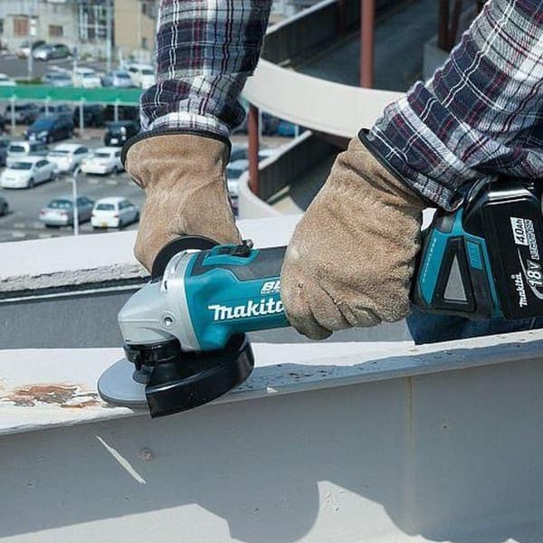 Makita DGA504Z kulmahiomakone - 18 V - 125 mm - löysä runko (toimitetaan ilman akkua ja laturia)