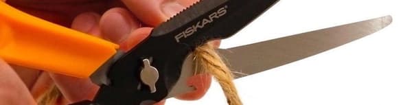 Fiskars Saks - Klip & Mere - 23 Cm - Sort/Orange