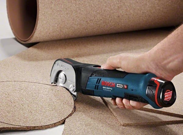 Bosch universal sladdlös sax GUS 10.8V-Li