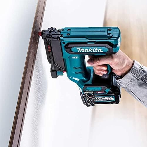 Makita PT001GZ Trådløs Pin Nailer 40 V Maks. (uden batteri, uden oplader)