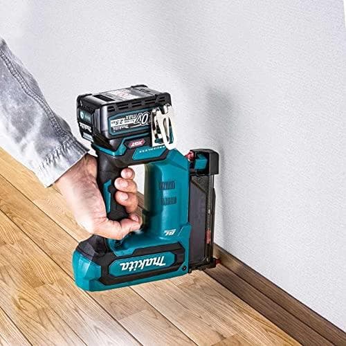 Makita PT001GZ Trådløs Pin Nailer 40 V Maks. (uden batteri, uden oplader)