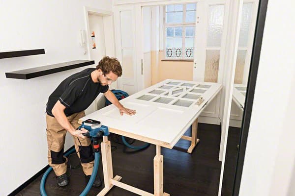 Bosch Professional GHO 16-82 Høvler - 630 Watt - Op til 1,6 mm spåndybde