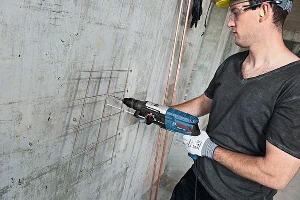 Bosch Professional GBH 2-28 F Borehammer - 880 Watt - 3,2 J - Med opbevaringsæske
