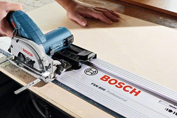 Bosch sladdlös cirkelsåg GKS 12V-Li